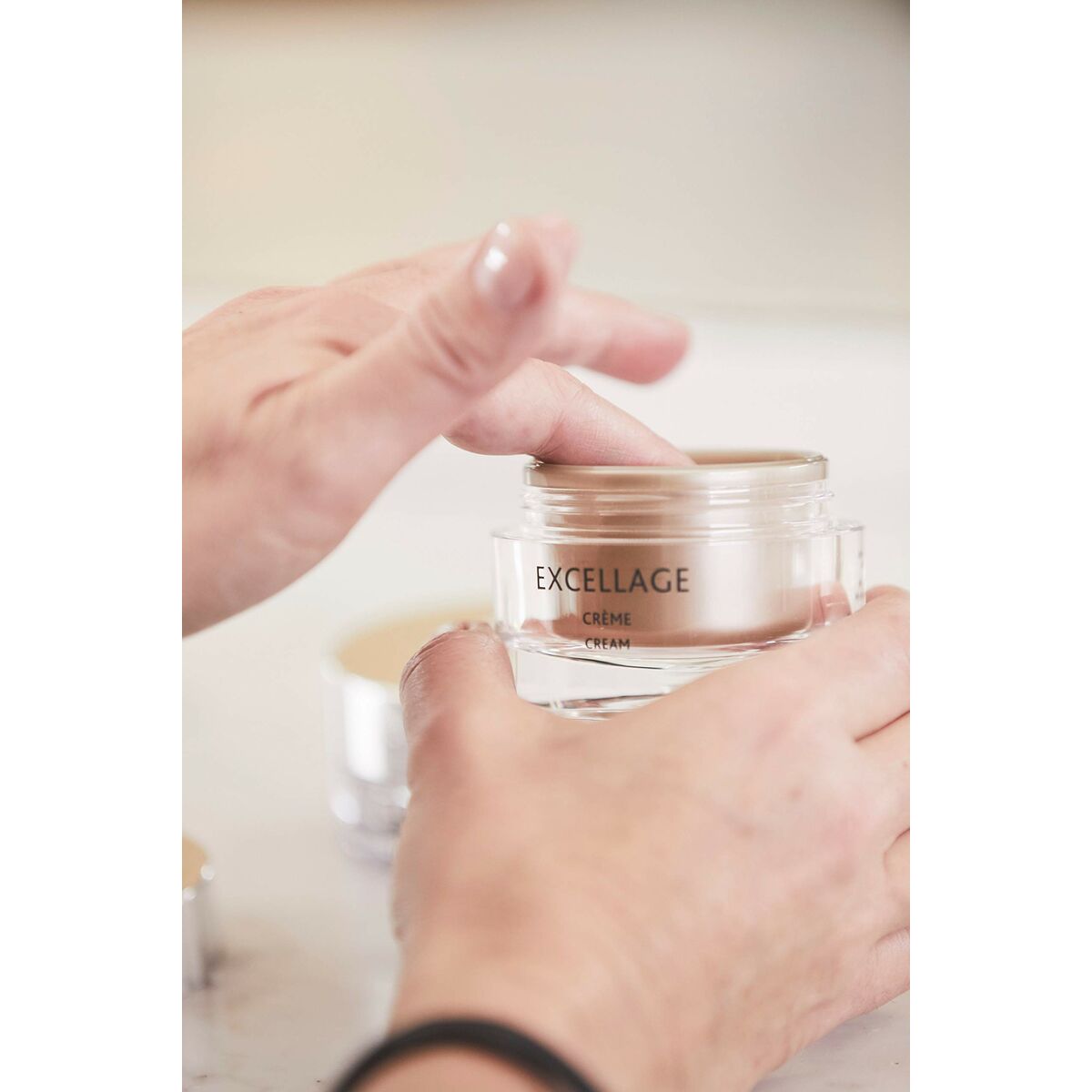 V7H4B147443448FC5780976C5589E59BCA9R4346089P2