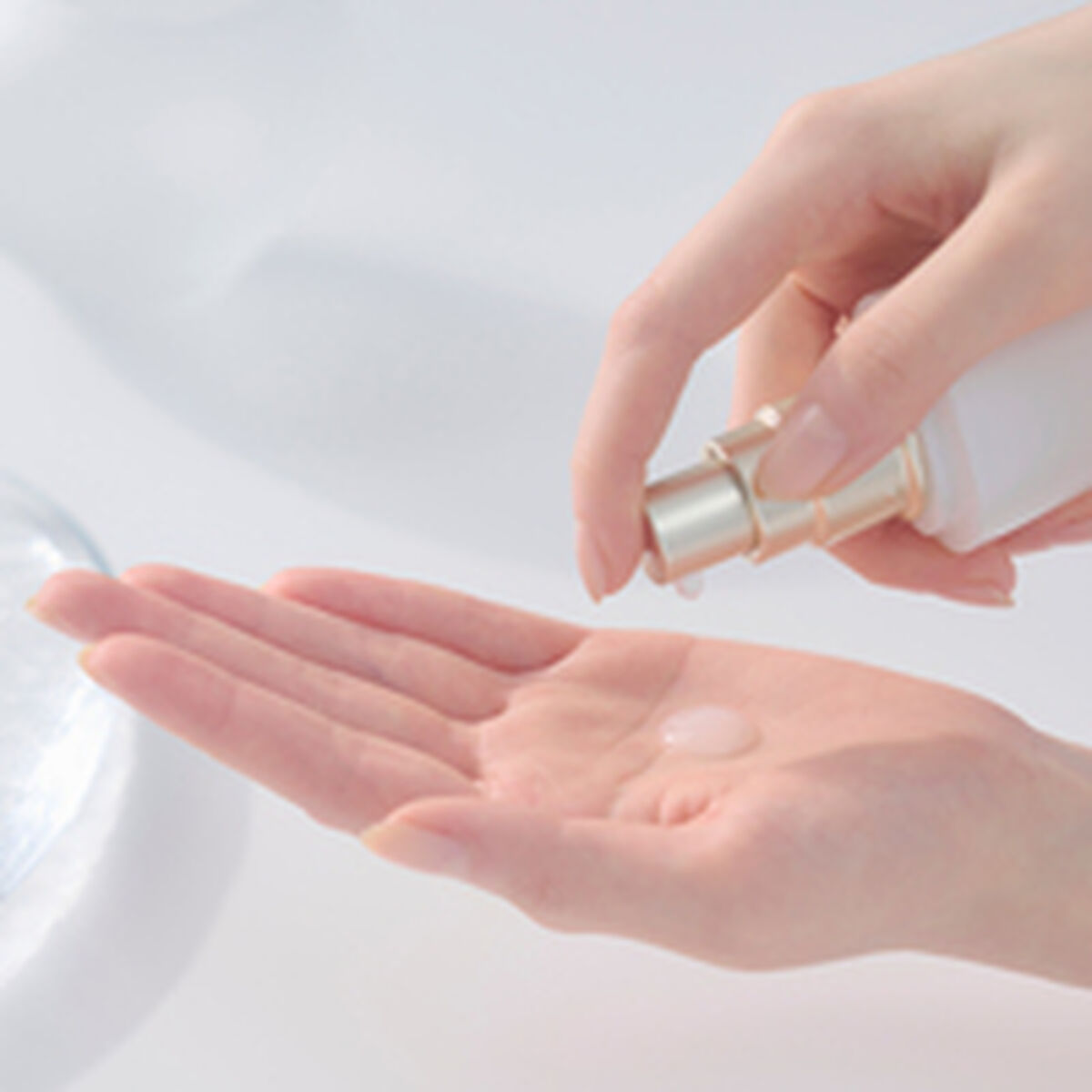 V5H77CDA2A8C50F42D3717A73B35A1FCBABR5607835P6